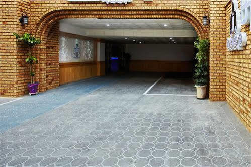 Hotel Butler Suwon Dış mekan fotoğraf